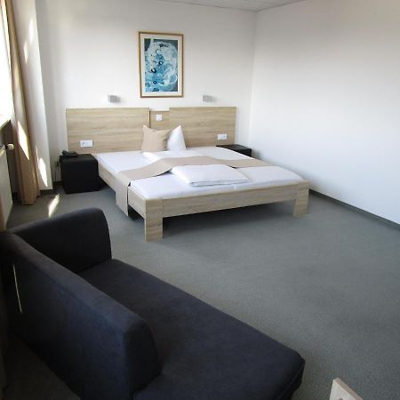 Businesshotel & Appartements Stuttgart-Vaihingen Экстерьер фото