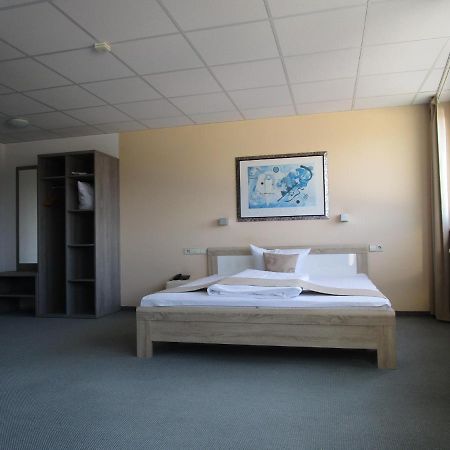 Businesshotel & Appartements Stuttgart-Vaihingen Экстерьер фото