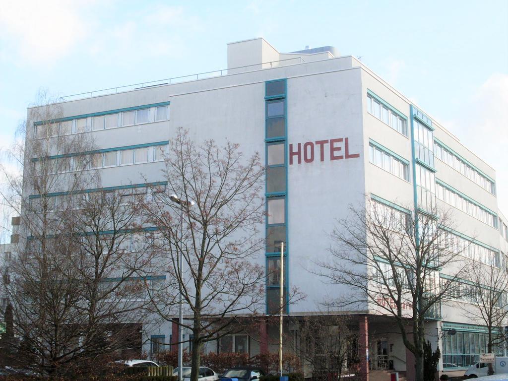 Businesshotel & Appartements Stuttgart-Vaihingen Экстерьер фото